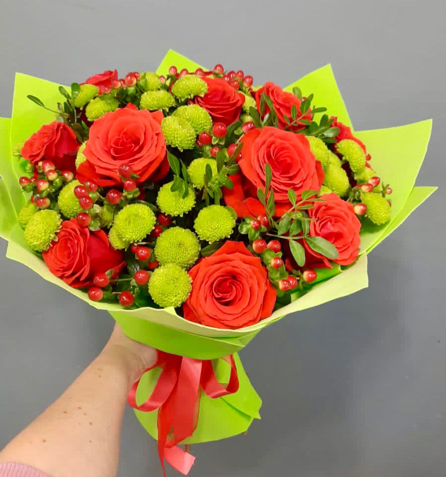 Букет цветов из: Хризантемы и Розы в Тарычёво