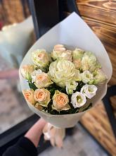 Букет цветов из:  Розы и Лизиантусы #REPLACE_PRED# Тарычёво
