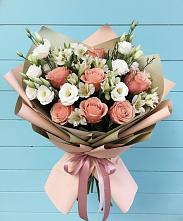 Букет цветов из:  Розы, Альстромерии и Лизиантусы в Тарычёво
