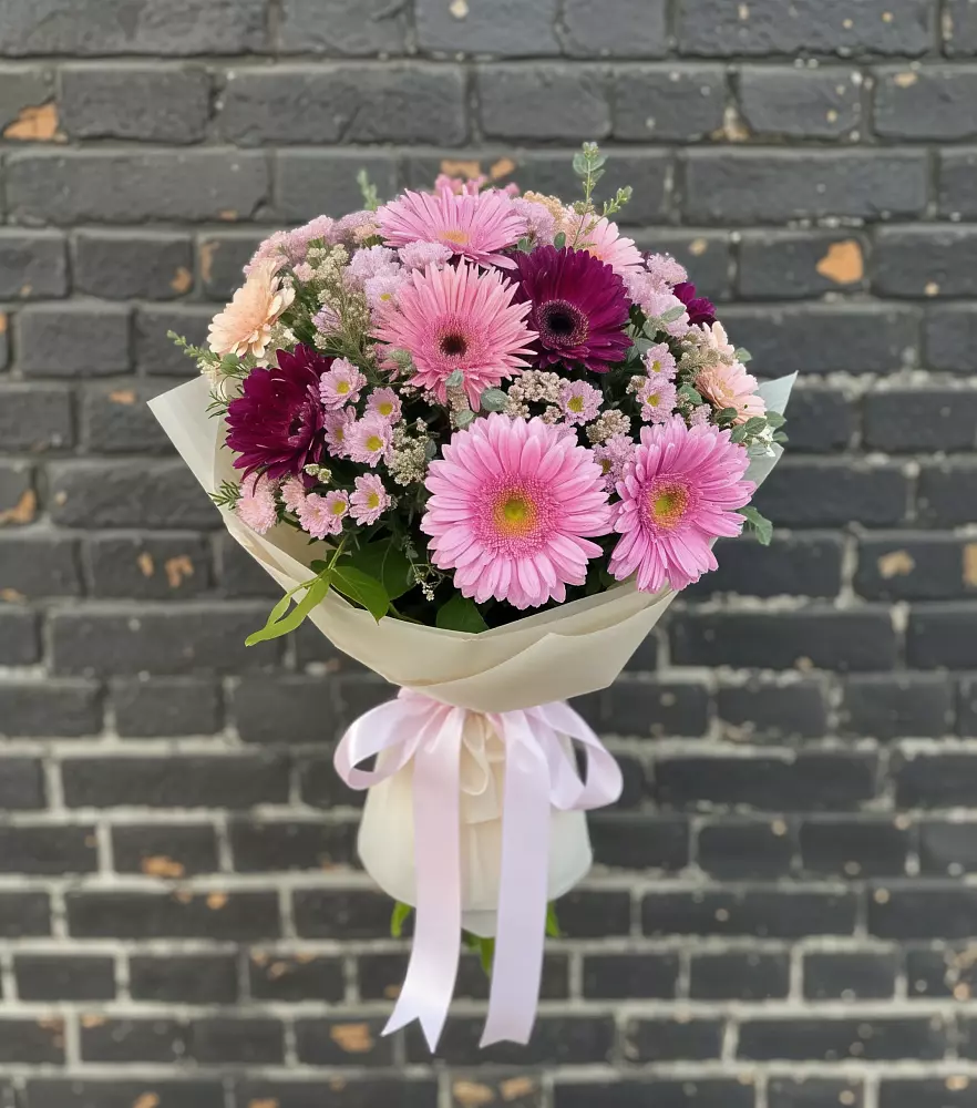 Букет цветов из: Герберы и Хризантемы в Тарычёво