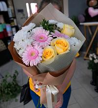 Букет цветов из:  Герберы, Розы и Хризантемы в Тарычёво