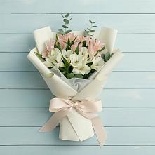 Букет цветов из:  Альстромерии в Тарычёво