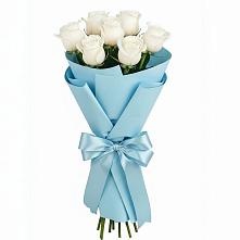 Букет 7 белых роз Проуд в Тарычёво