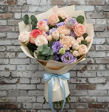 Букет цветов из:  Розы, Лизиантусы и Гвоздики в Тарычёво